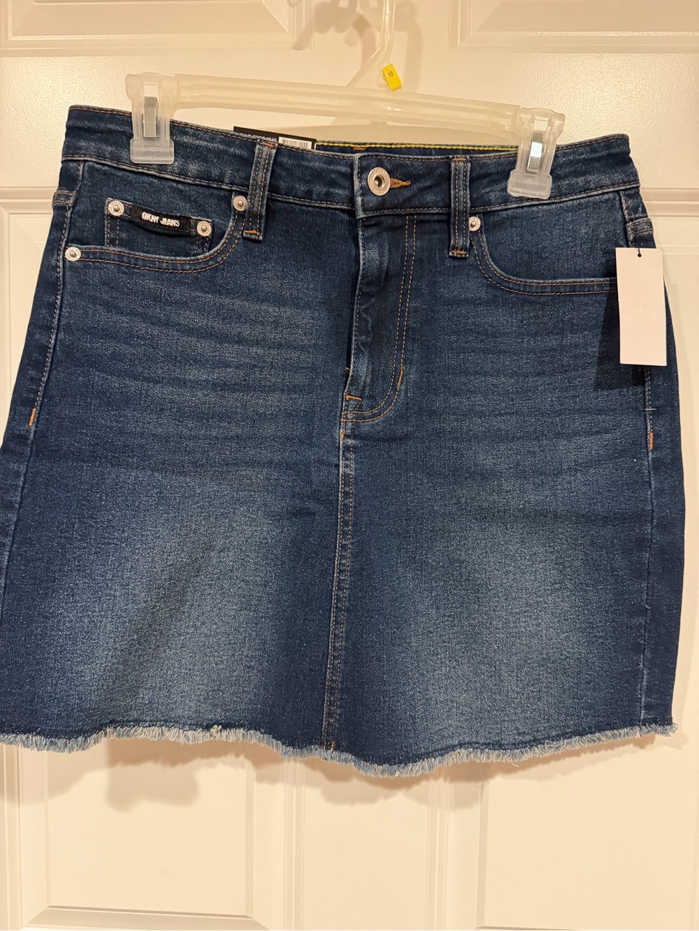 DKNY Women's Denim Skirt Size 4 Frayed Hem Dark Wash Blue Jean Mini Skirt NWT